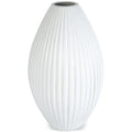 #A52000405 Vase in White