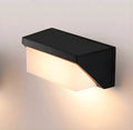 #B2641 Outdoor LED Light in Black