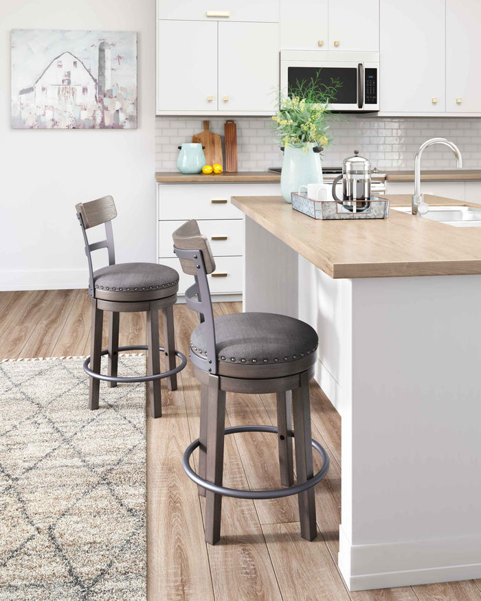 Caitbrook Upholstered C/H Bar Stool in Gray