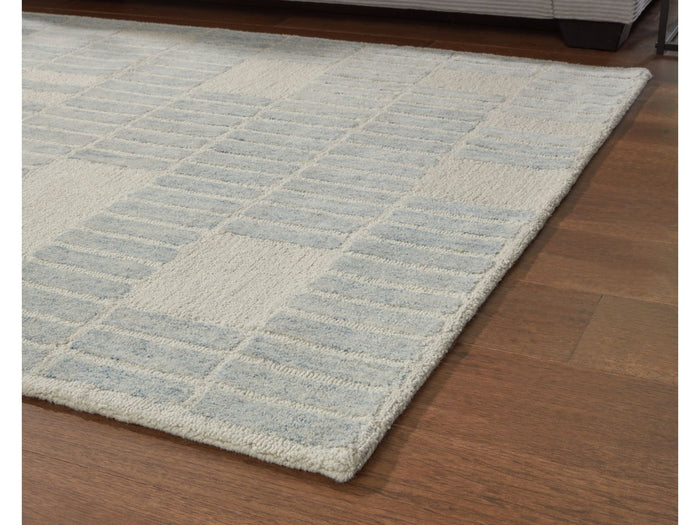 Dylanton 5' x 7' Medium Rug in Ivory/Blue