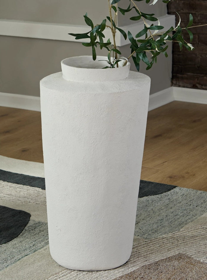 Flurinworth Vase