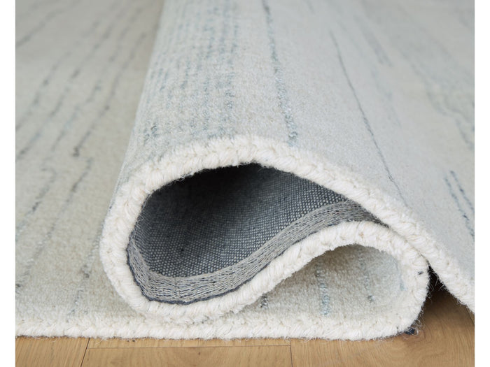 Genemost 5' x 7' Medium Rug in Ivory/Blue