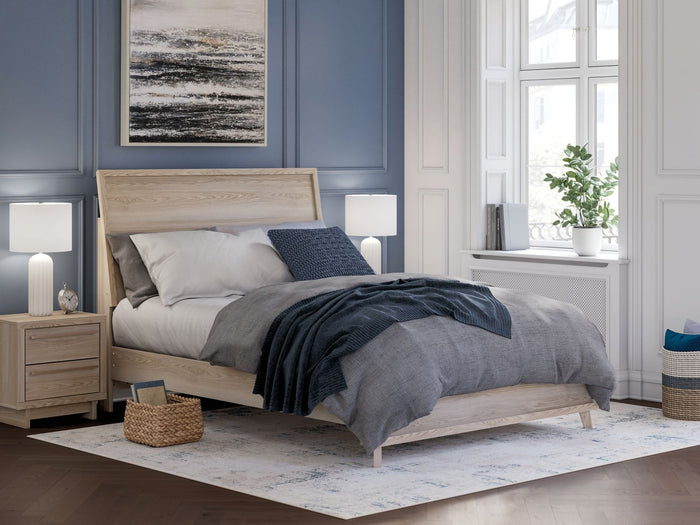 Gentor 5' x 7' Medium Rug in Blue/Ivory