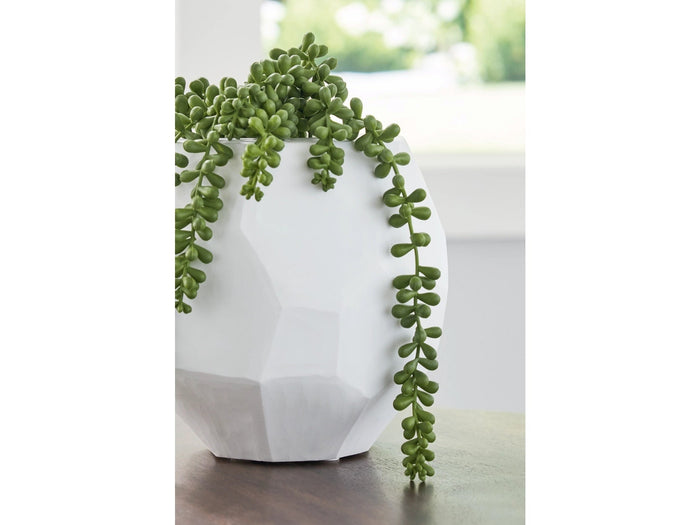 Karenton Vase