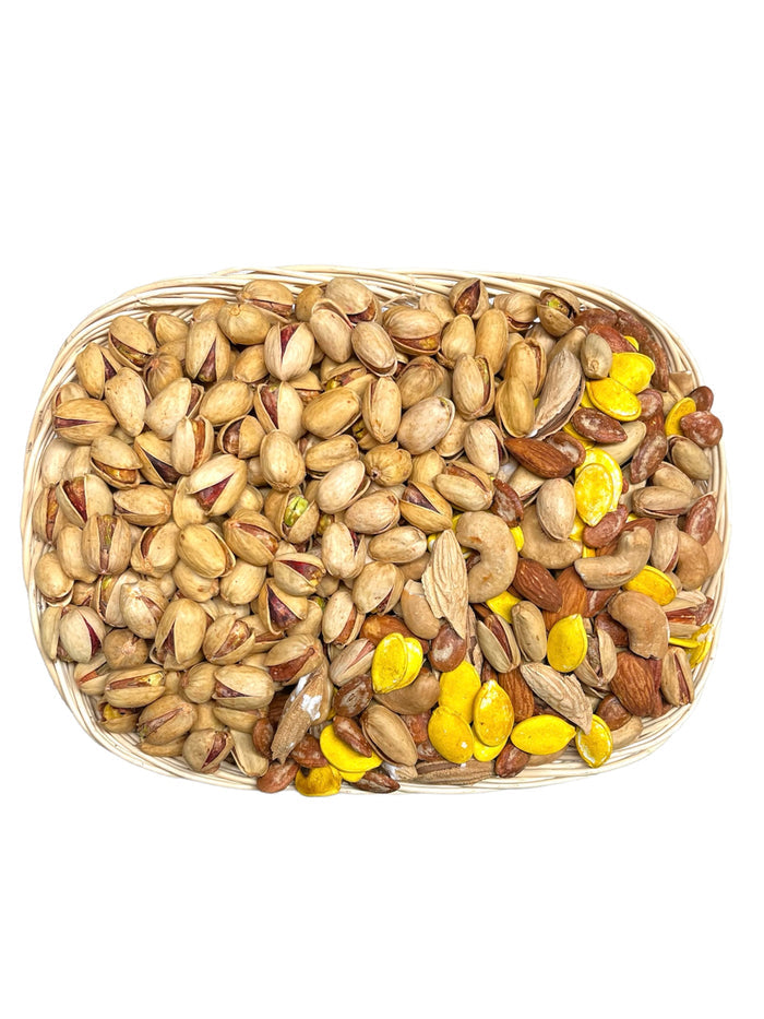 salted-nuts-gift-tray