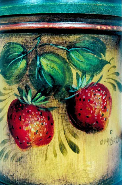 Strawberries on Gold - JP1120