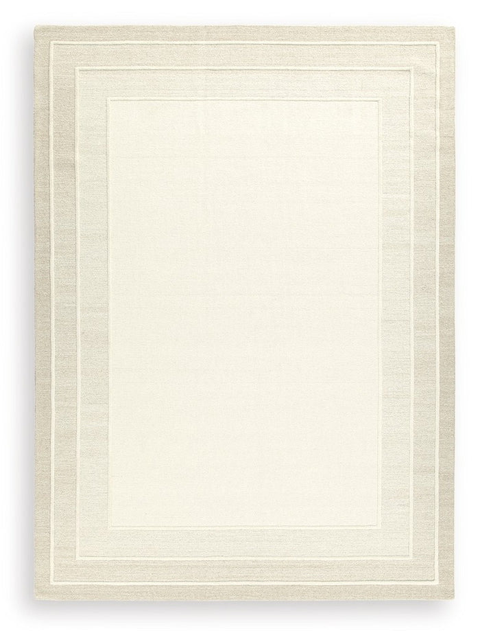 Teelgan 5' x 7' Medium Rug in Ivory/Tan