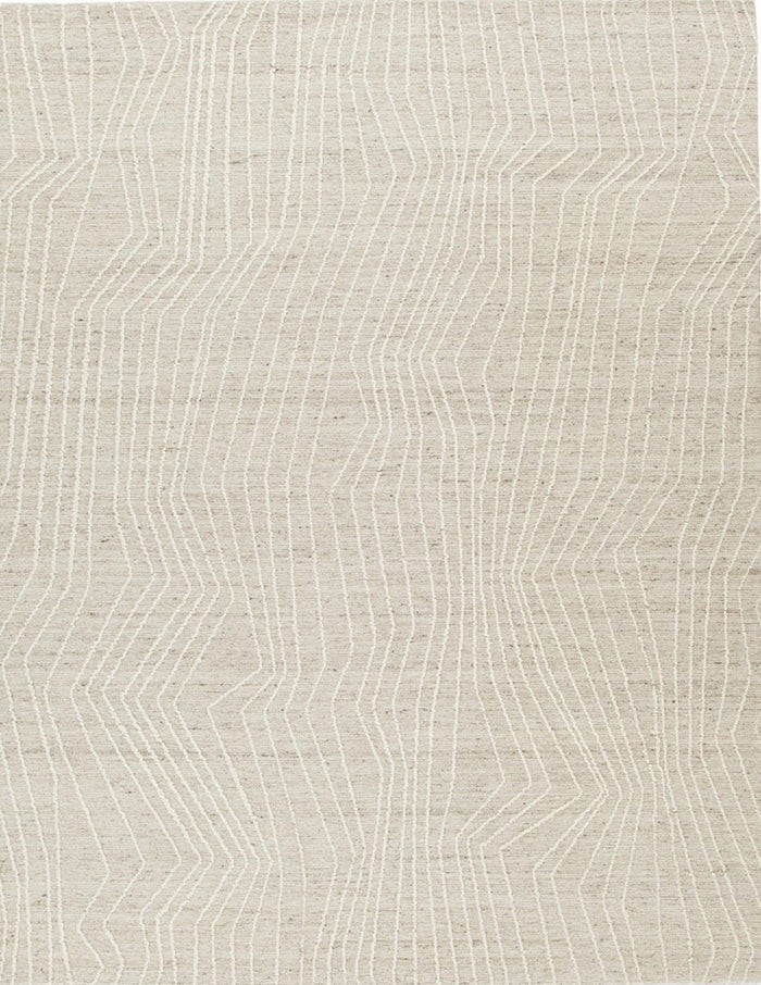 Varahill 5' x 7'' Medium Rug in Gray/Ivory