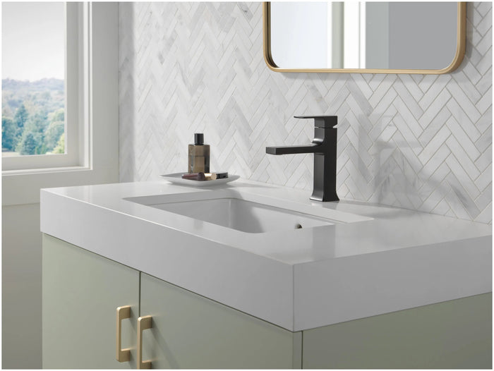 Velum Lavatory Faucet in Black